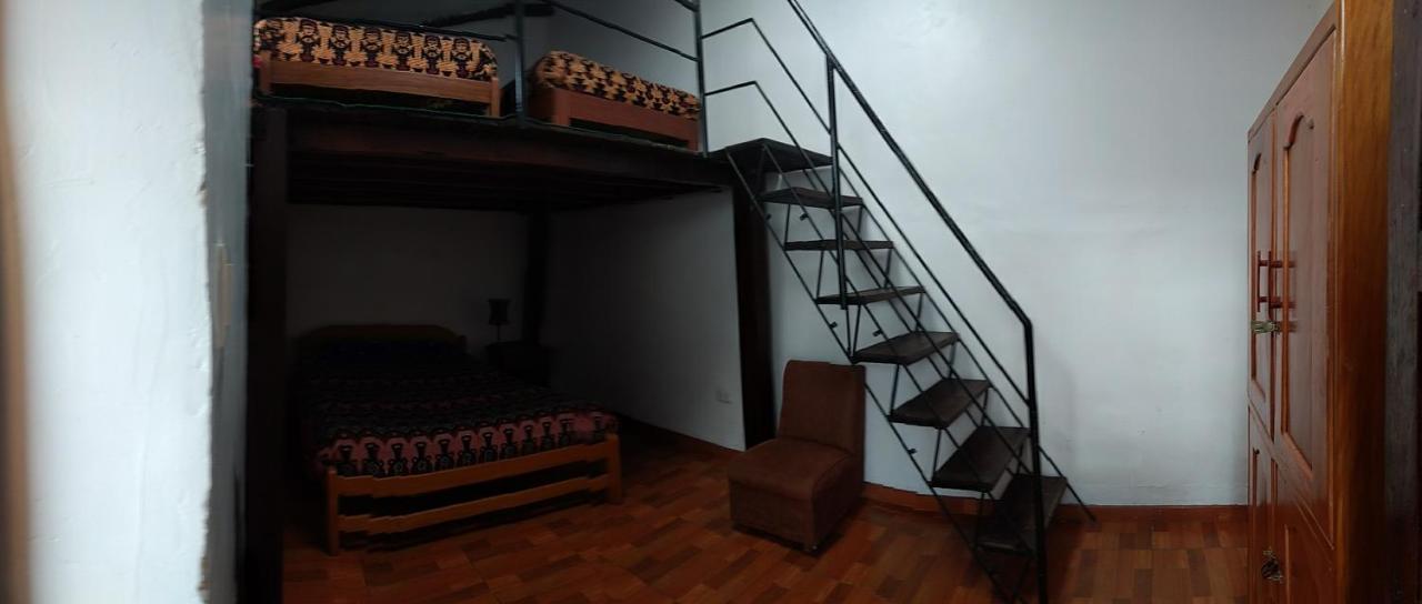 Chelitos Backpacker Hostel Cuzco Exterior foto