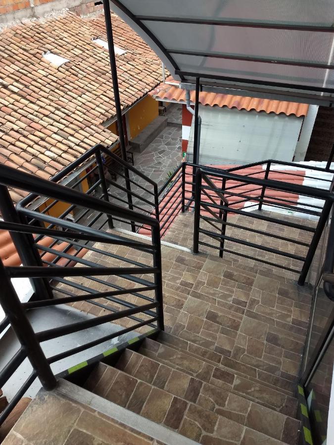 Chelitos Backpacker Hostel Cuzco Exterior foto