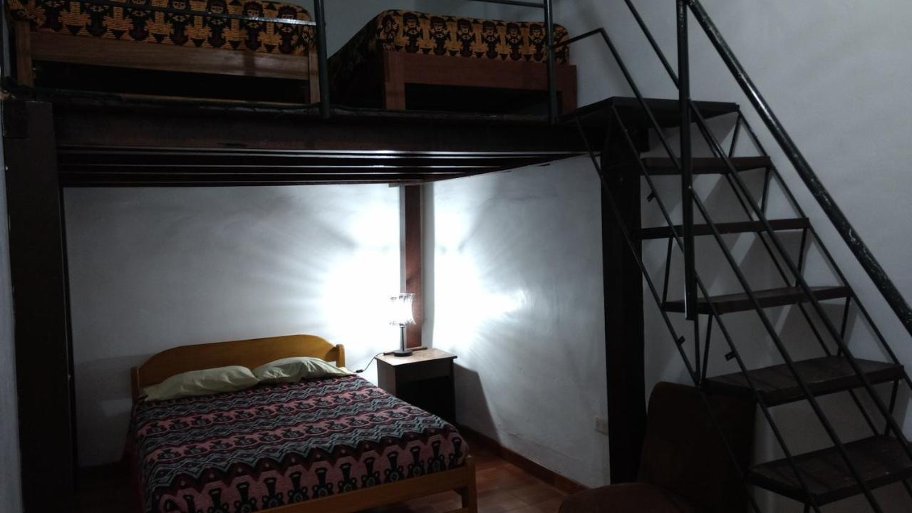 Chelitos Backpacker Hostel Cuzco Exterior foto